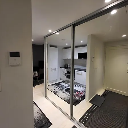 A Peaceful And Modern In The Center Of Helsinki, Finland *